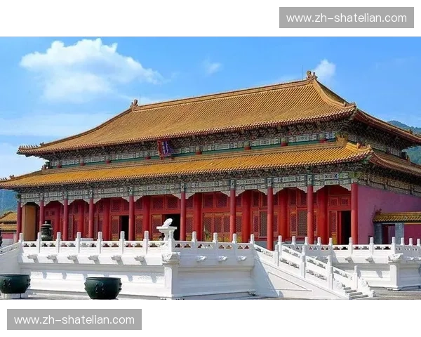 帝都的魂，世界厂的命：北京与东莞的“双城记”与人生折叠